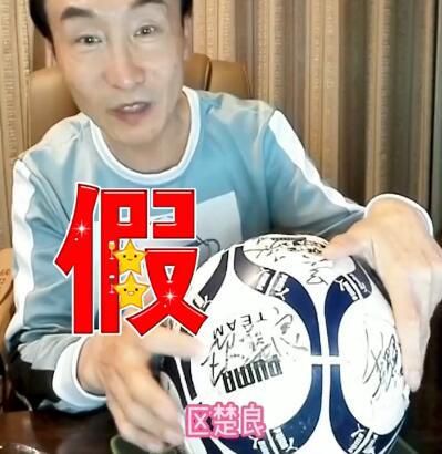 该片讲述男主角陆航为帮弟弟筹集医疗用度，单身前去海外插手国际安保公司。但该公司地点地域情况卑劣，动荡不安，不法武装横行。陆航和公司同事在一次庇护客户王老板的进程中，遭到了不法武装头子的进犯，陆航等人奋勇抵挡，不法武装临时退却，但他们想要获得王老板手中珍贵资料的设法却没有是以而抛却。不法武装调剂以后，直接冲向王老板地点的工场，陆航等报酬庇护工场布衣，再次与不法武装产生冲突。面临不法武装的狠恶进攻，无数队友倒在了地上。陆航在没有退路的环境下，置之死地尔后生，用本身的勇气和聪明，英勇匹敌着。终究陆航等人克服了不法武装，庇护了本地华人，不但解救了一家企业的命运，乃至拯救了一个国度的和平。